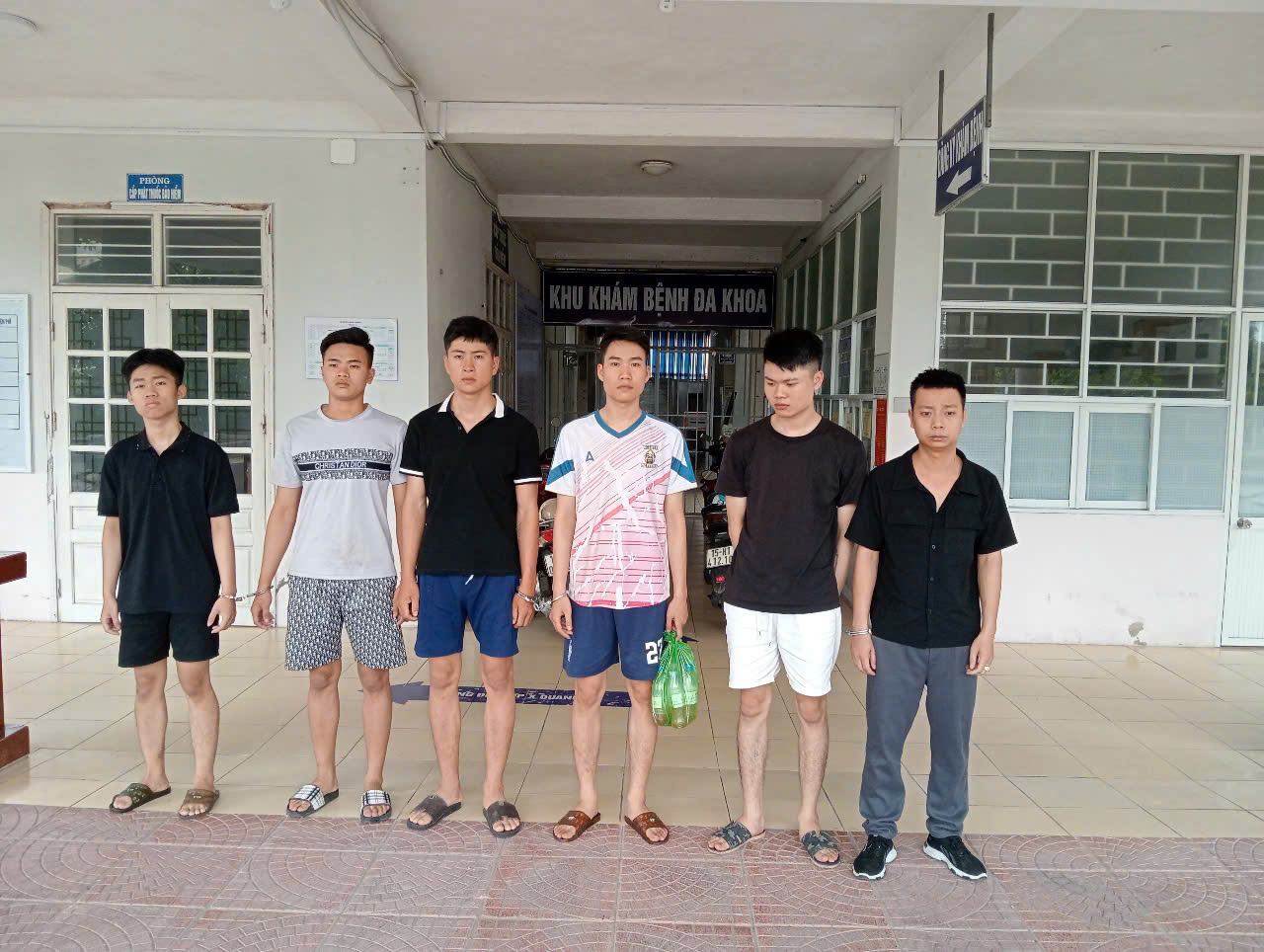 Triệt xóa 2 ổ nhóm hình sự, ma túy và  phá 1 vụ môi giới mại dâm